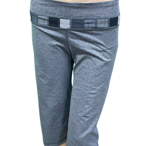 Lululemon Cropped Flare Yoga Pants 28" Waist - Med (8) - Picture 3 of 9